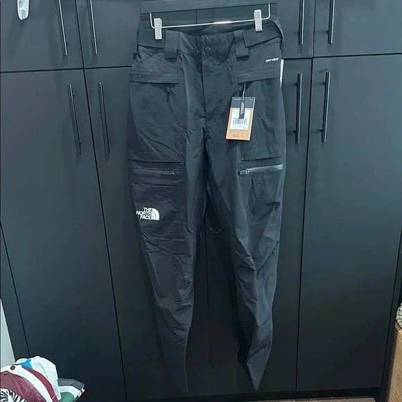 The North Face Black ski Pants for Everyday Comfort - Picture 1 of 2